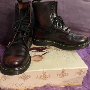 Dr martens cherry boot